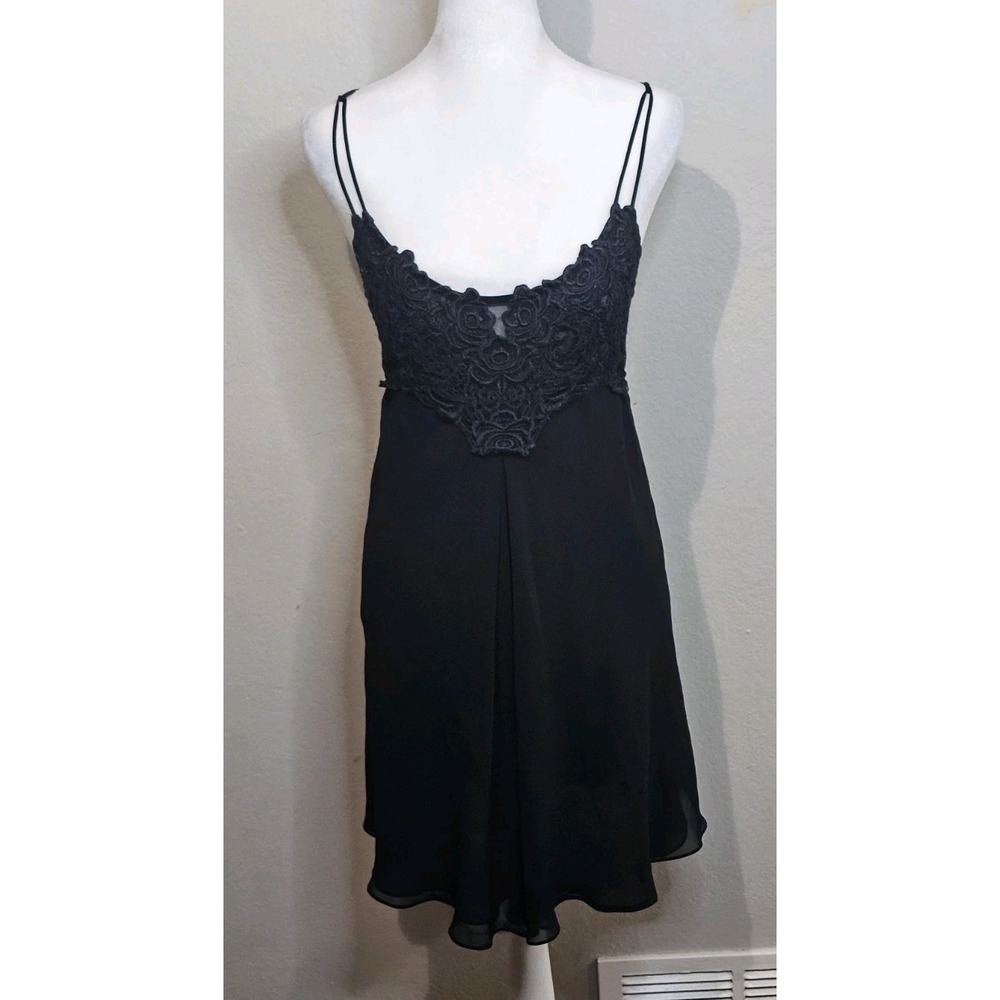 Y2K Flora Nikrooz Made USA Black Lace Chemise Slip Nightgown Lingerie Sz Small